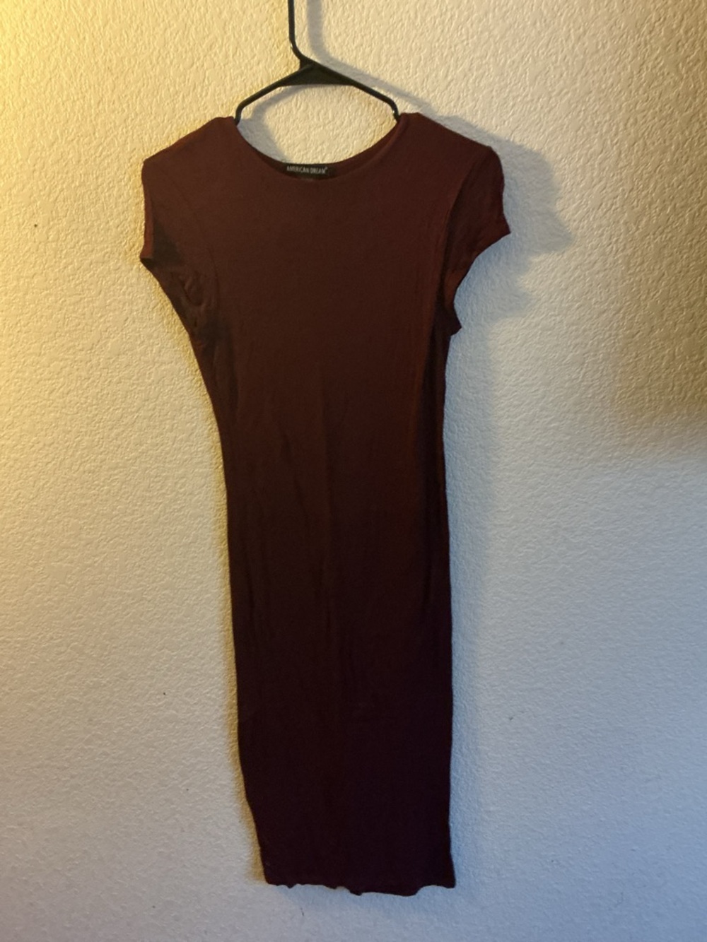 American Dream Cap-Sleeve Bodycon Midi Dress in Burgundy